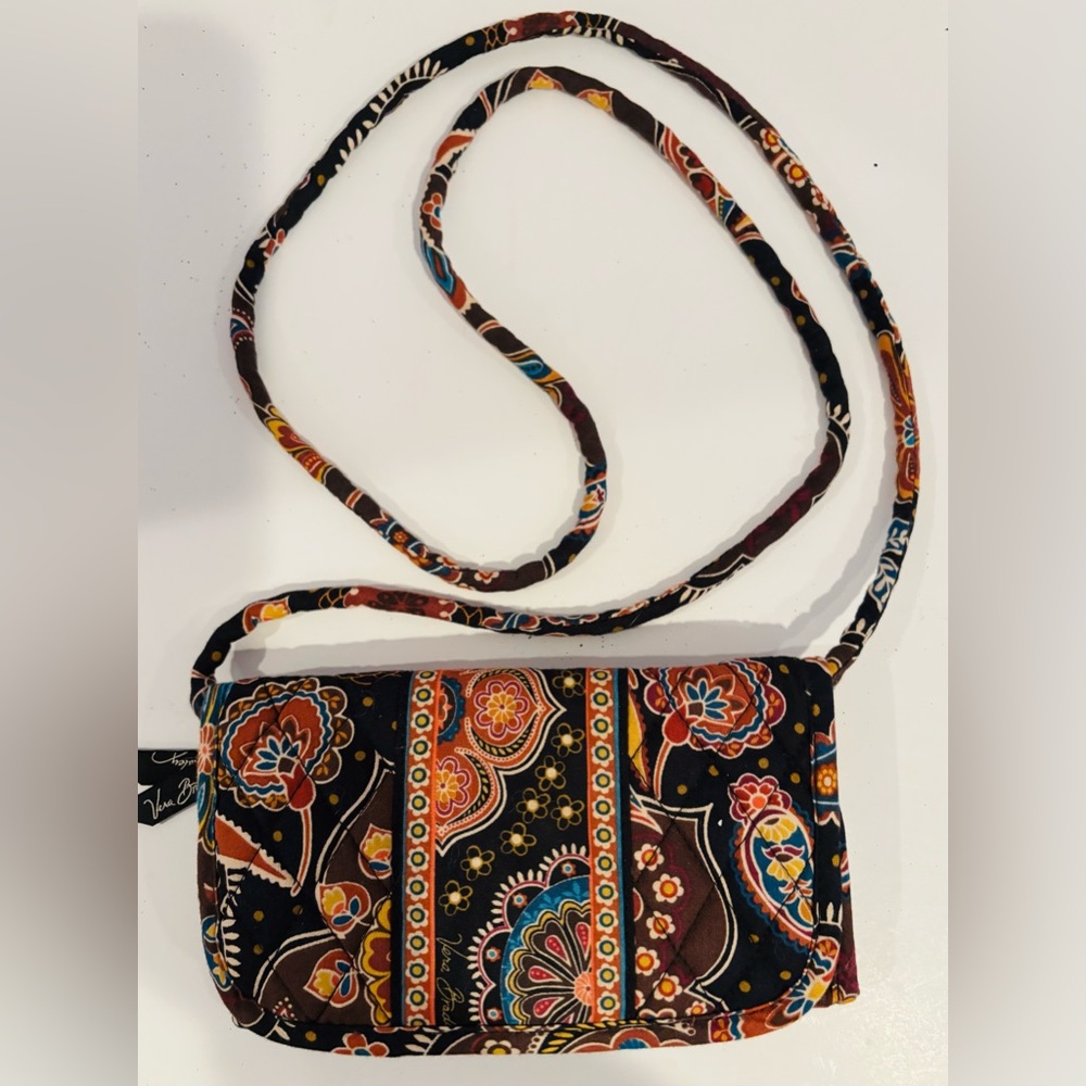 Pretty Vera Bradley Retired Kensington Crossbody Bag